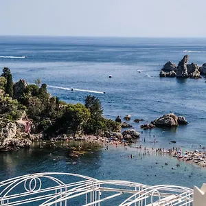 https://isola-bella-luxury-view.taorminaitalyhotels.com